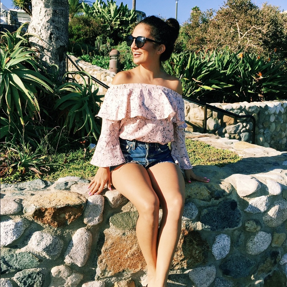 VALLEY GIRL off the shoulder floral top